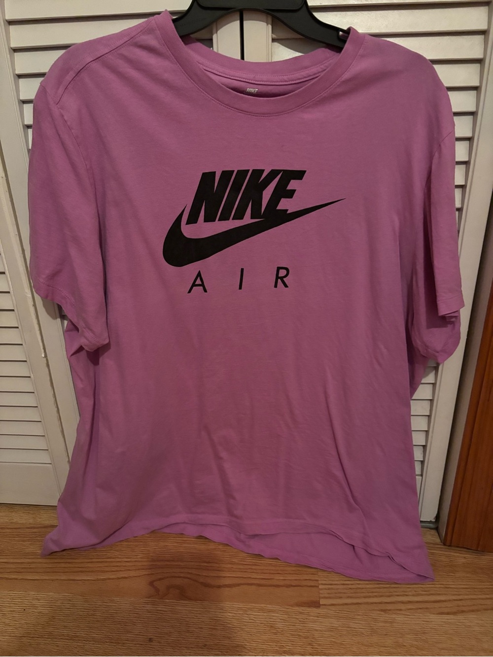 Nike Crewneck Tee in Mauve Pink